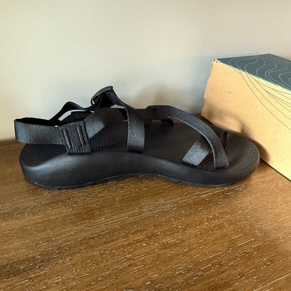 NWT Chaco Men’s Z2 Classic Black Outdoor Hiking Sandals- Size 13M‎